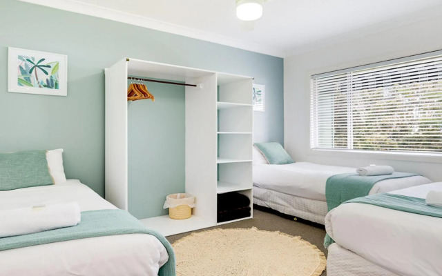 Ocean Blue Apartment Three - Apartment On 2Nd Level
