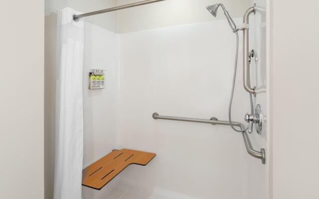 Holiday Inn Express Inn & Suites Searcy by IHG