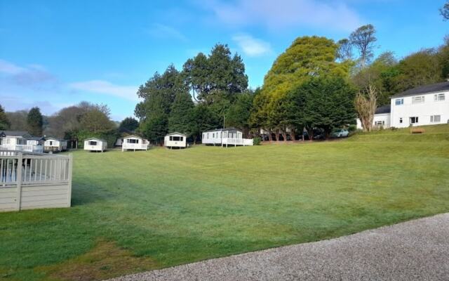 Immaculate 2-bed Lodge in Nr Mevagissey