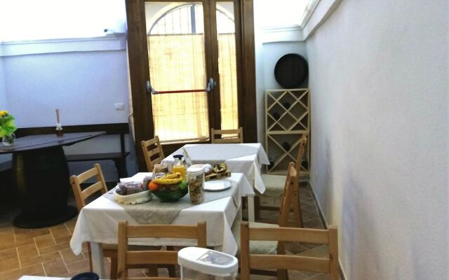 Antico Portale Acquasparta