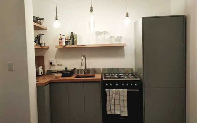 Purple Pearl at Bokaap