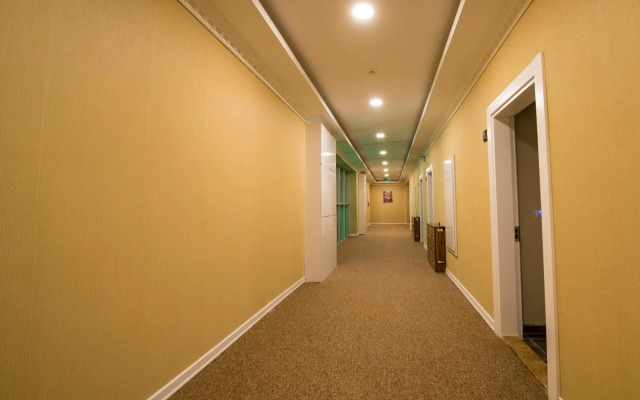 Kars-i Sirin Hotel