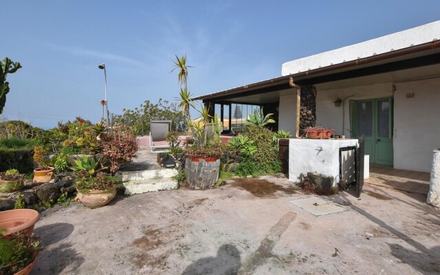 Nice Home in Pantelleria With Outdoor Swimming Pool, Wifi and 2 Bedrooms