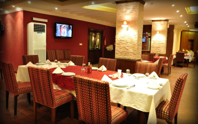 Al Higgi Hotel