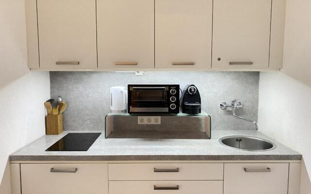 Alpine Studio Apartment by AA Holiday Homes