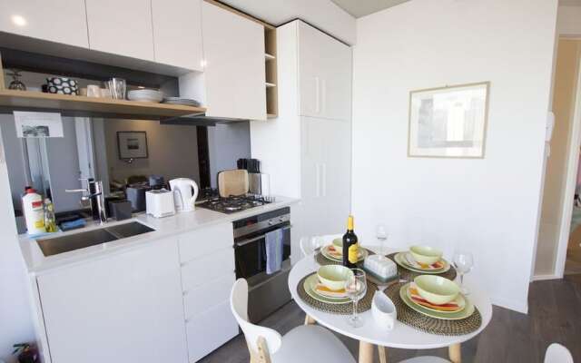 Carlson View Apartments - 315 LaTrobe St