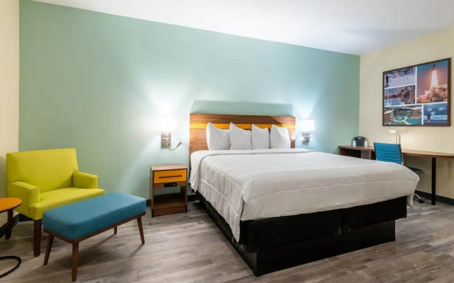 SPOT X Hotel Orlando/Intl Dr by The Red Collection