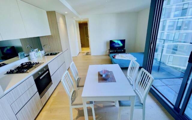 Brilliant Toorak Park Apartment GardenView FreeParking SmartTV