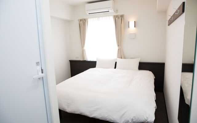 Universal Hotel Reborn