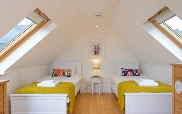 Curlew - Double Upper Apartment