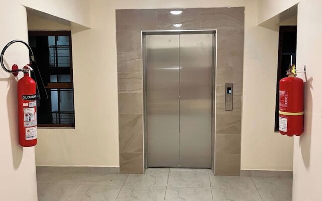 Midtown C32 Executive Suites