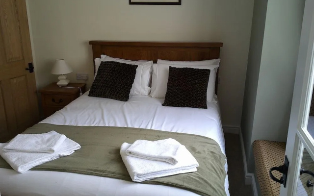 The Crown Hotel