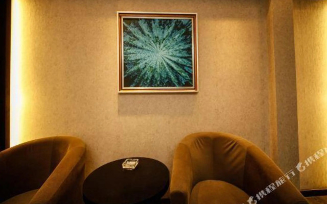 The Olive Tree Holiday Hotel (Beijing Happy Valley Store)