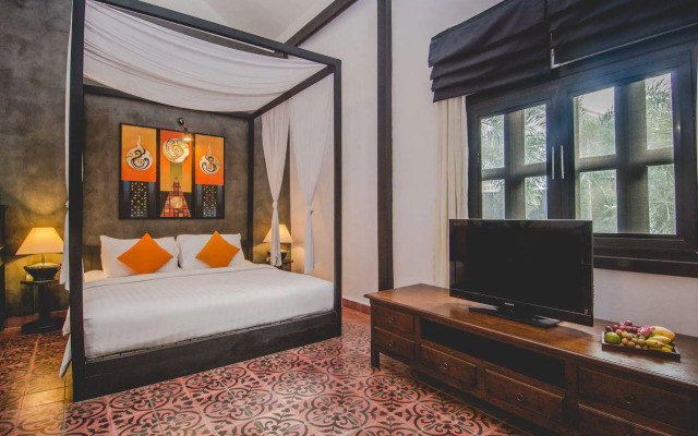Mulberry Hotel