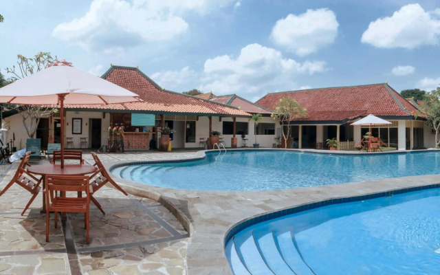 Royal Brongto Hotel