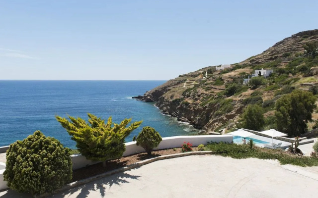 Athina Ios Villa