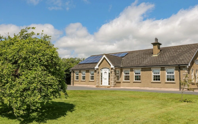 Willow Tree Farm House