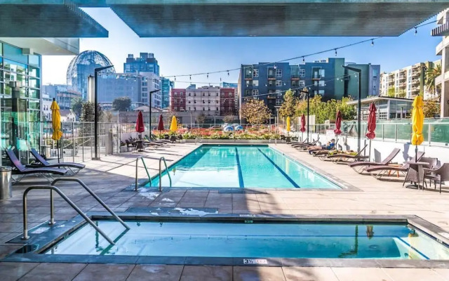 Ocean View I by AvantStay | Home in the Heart of DT w/ City & Ocean Views!