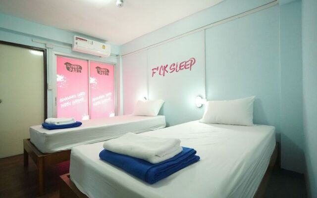 Slumber Pool Party Khao San