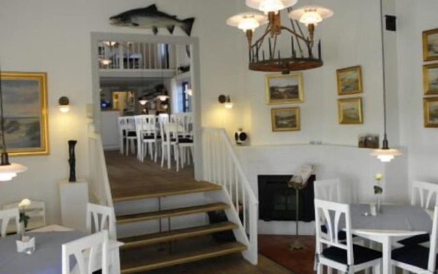 Henne Mølle Å Badehotel