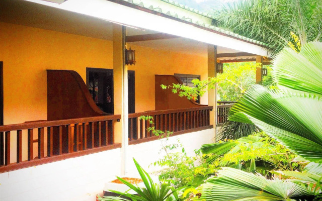 Khaolak Inn