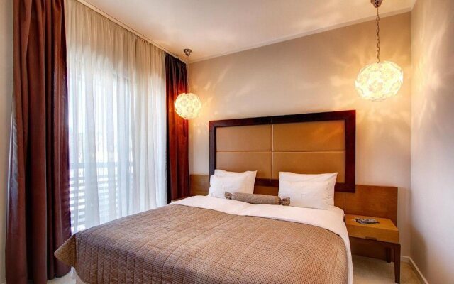 Hotel MIR