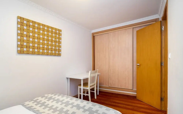 Downtown 1-Br Great For Mid-Term Rentals