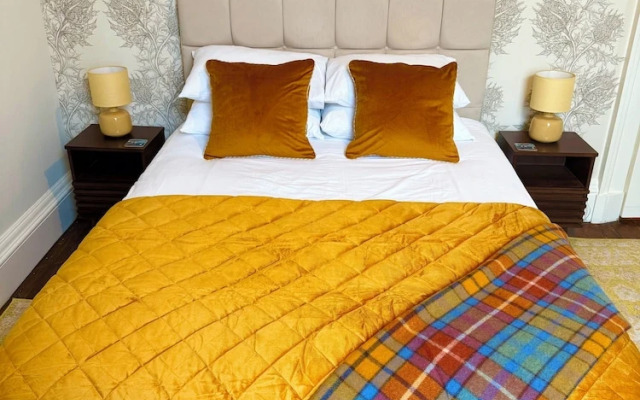 Scot Townhouse
