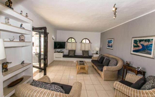 Villa Michelle - LH114 By Villas Now Ltd