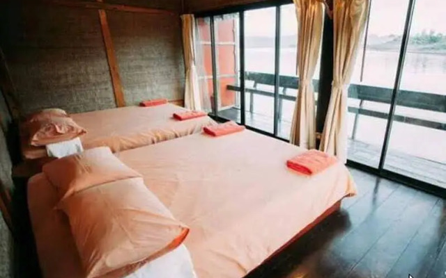 Pufa EngNam Lake Resort