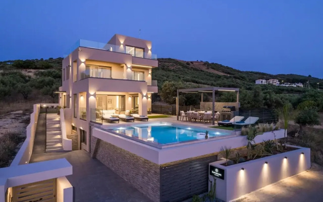 Villa Ekphrasis