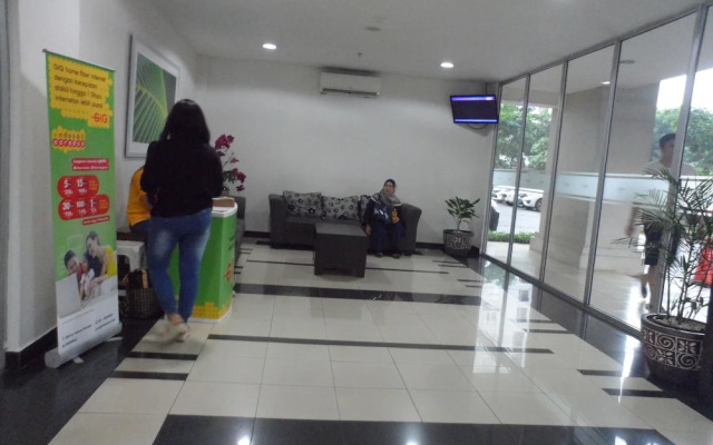 Apartment Kalibata City By Luxury Pro