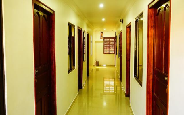 Thayamkery's Royal inn