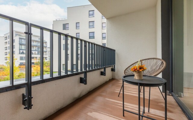 Spacious Apartment by Renters