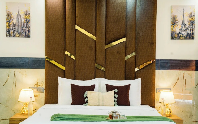 ELIVAAS Ivory Estate Pet-friendly Farm