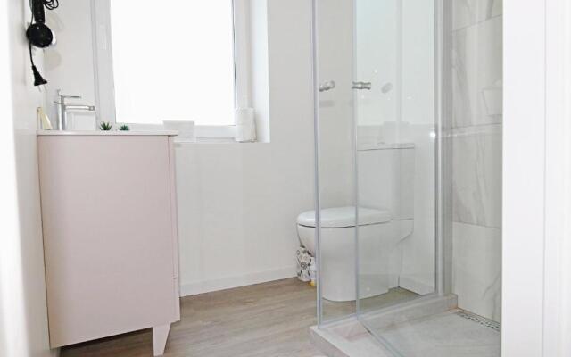Minimalist Studio Apartments in Old Town by Hostlovers