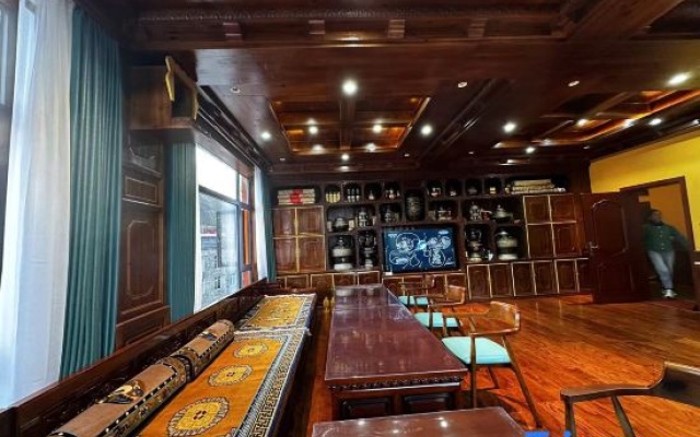 Bogong kar Hotel – Business – Kangding