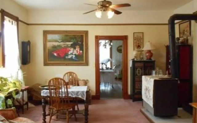 Violet Rose B&B