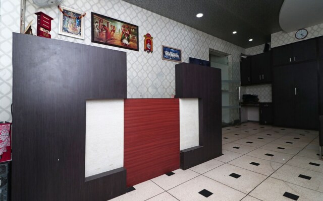 Hotel Moti Dungri Palace