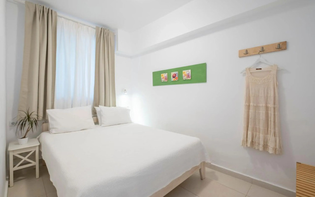Meli Apartments & Villas