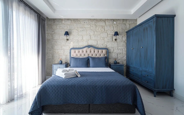 Voger Alaçatı Family