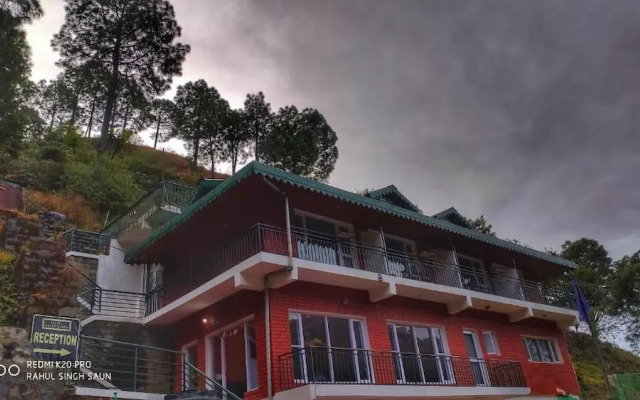 Safarmaina Resort