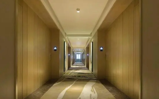 Sovereign Garden Hotel
