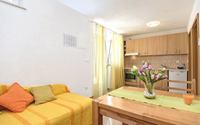 Beach Resort Apartments Bucina