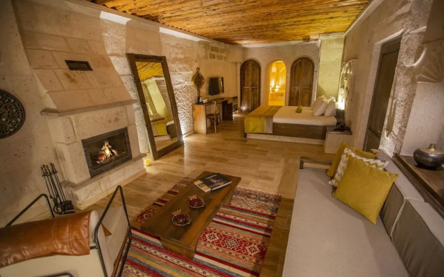 Anka Cave Suites