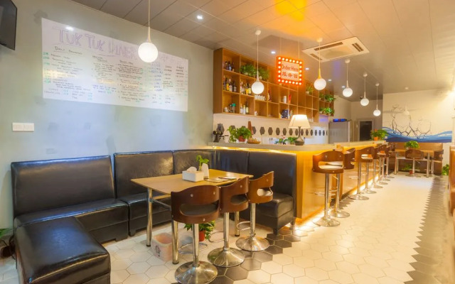 Rockabond Family Inn