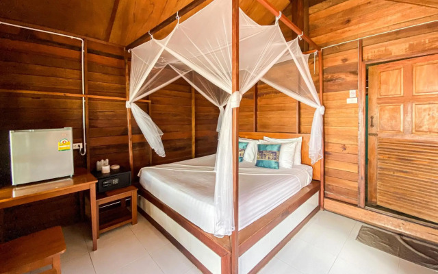 Lipe Beach Resort