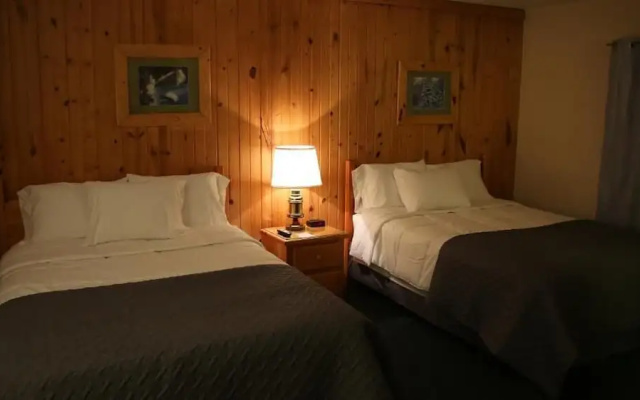 Holiday Motel