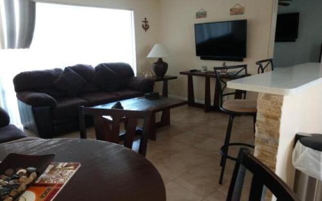 Sunrise Ocean Suites