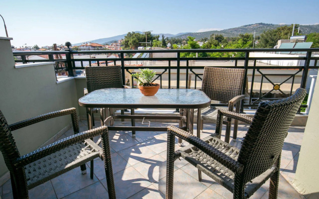 Lina Apartments